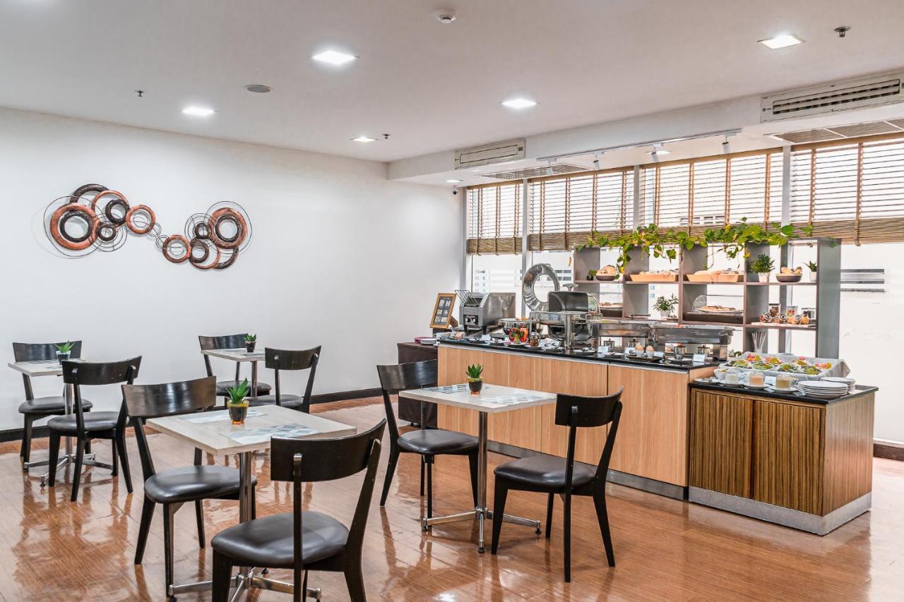 Jasmine Grande Residence Бангкок Екстер'єр фото The lounge at Yangon International Airport